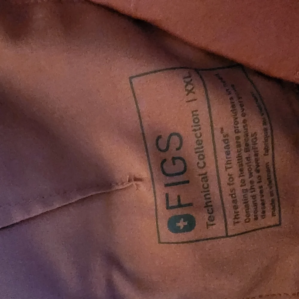 Figs Rose Mauve Two-Piece Scrub Set Size XXL